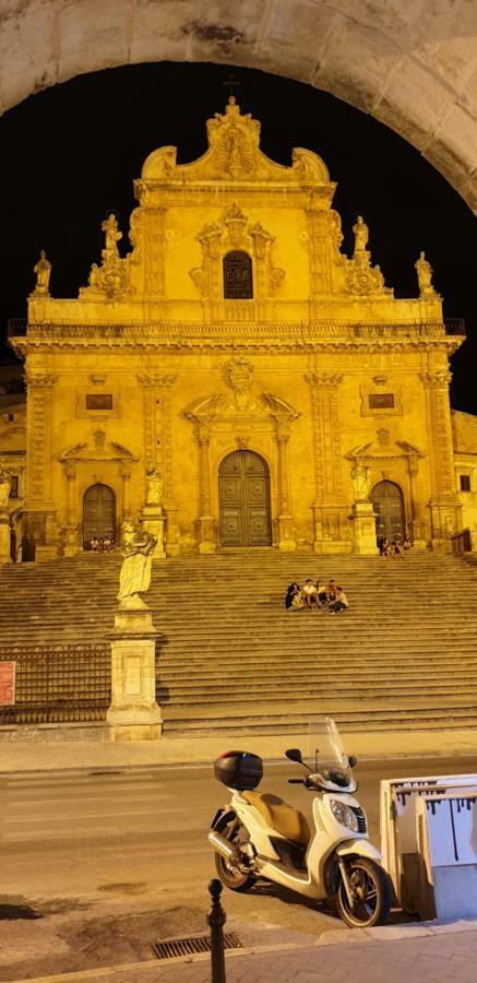 Vila Le Rose Di Modica Exteriér fotografie